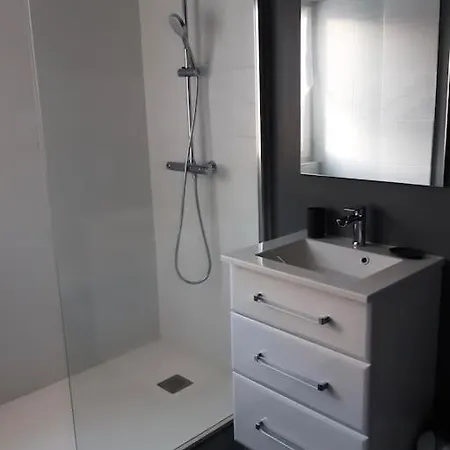 - Entierement Neuf A 100 Metres De La *