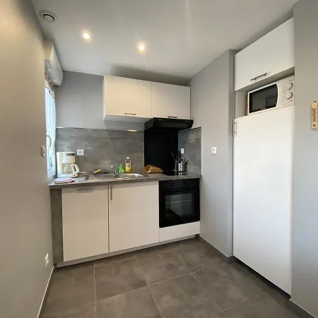 - Entierement Neuf A 100 Metres De La *